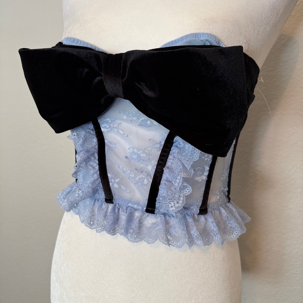 Urban Outfitters Out From Under Elegant Black and Blue Bow Lace Bustier Size M - Picture 2 of 7